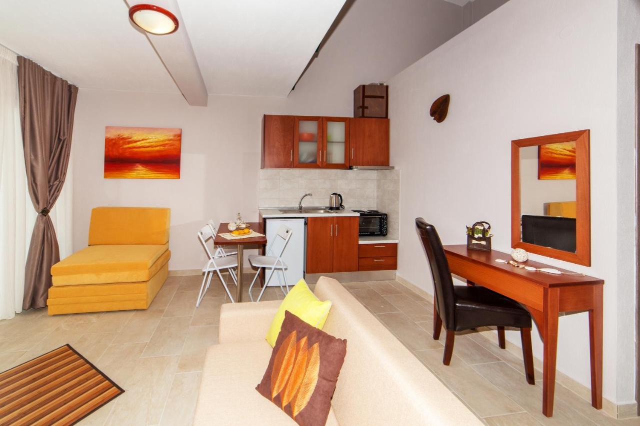 Erosaria Suites Nikiti (Sithonia) Exterior photo